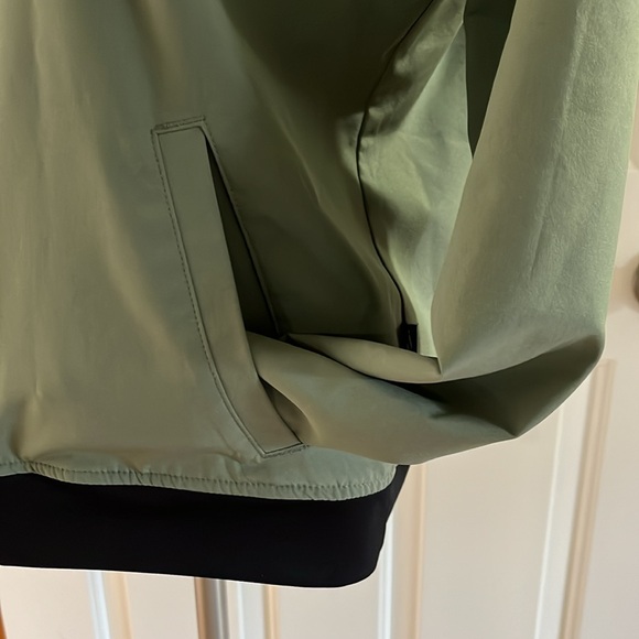 Skechers womens Gowalk Reversible Jacket size small with sz sm sports bra - Picture 11 of 15